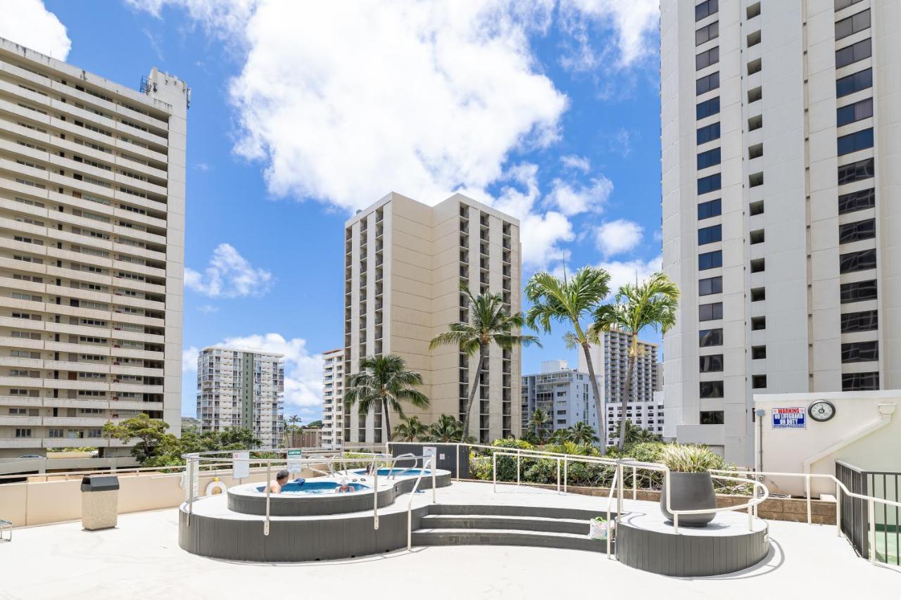 הונולולו Renovated Ocean View Suite, Near Beach, Free Parking מראה חיצוני תמונה